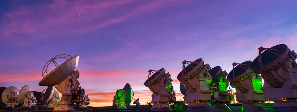 アルマ望遠鏡　　出展：国立天文台